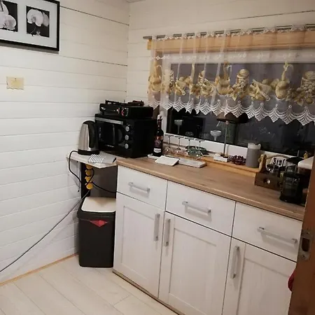 Chalet Saviaugu Majake Polvamaal *