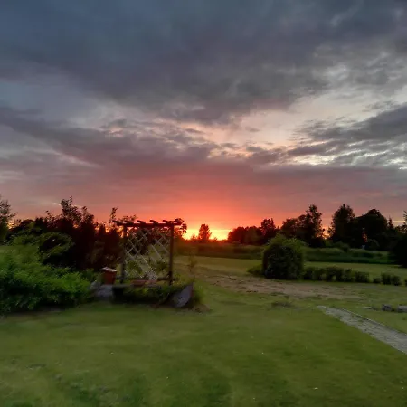 Saviaugu Majake Polvamaal Chalet Karsa