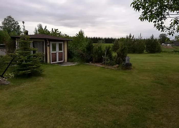 Saviaugu Majake Polvamaal *