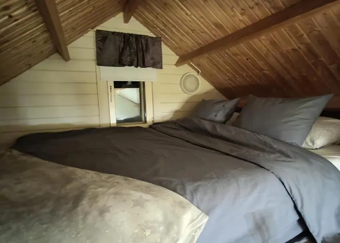 Saviaugu Majake Polvamaal * Karsa